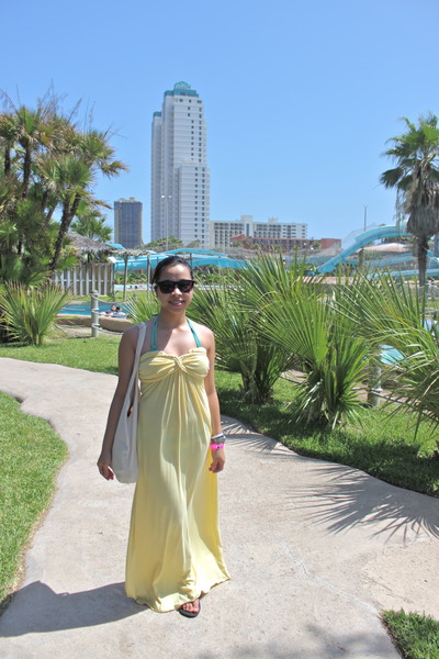 yellow dress - white banana 2011